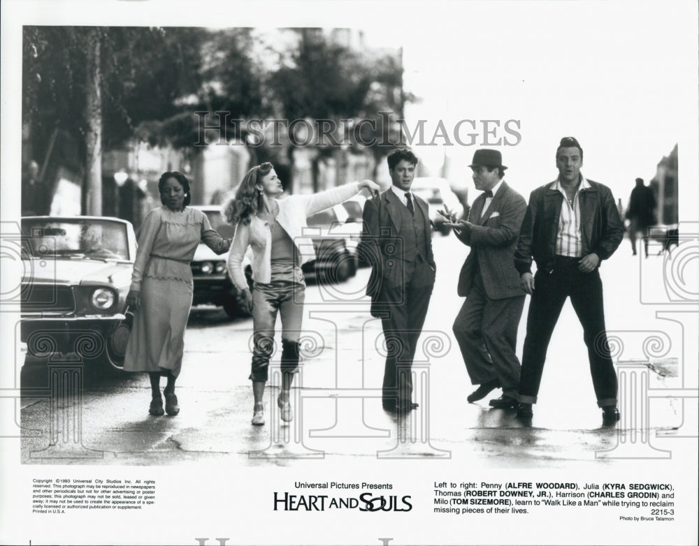 1993 Press Photo "Heart and Souls" Alfre Woodard & Robert Downey Jr - Historic Images