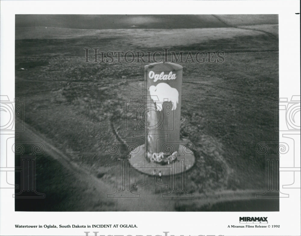 1992 Press Photo Watertower in Oglala, South Dakota in film "Incident at Oglala" - Historic Images