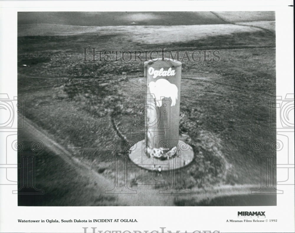 1992 Press Photo water tower in Oglala, SD, from movie "Incident At Oglala" - Historic Images