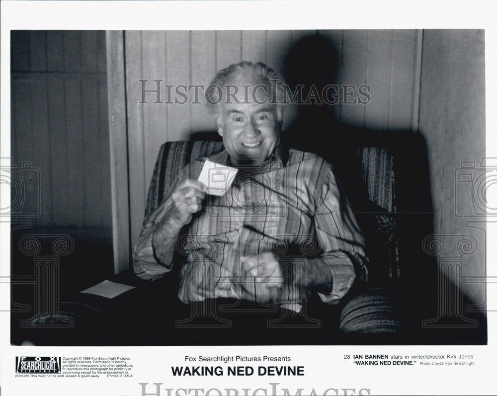 1998 Press Photo Actor Ian Bannen Starring In Comedy Film &quot;Making Ned Devine&quot; - Historic Images