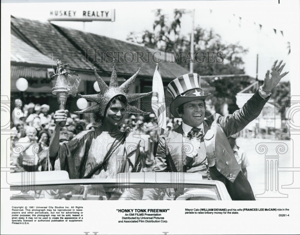 1981 Press Photo  "Honky Tonk Freeway"  William Devane & Frances Lee McCain - Historic Images