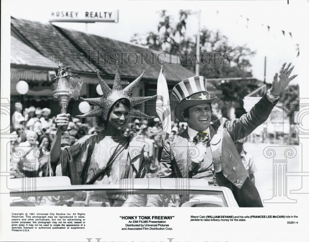 1981 Press Photo  &quot;Honky Tonk Freeway&quot;  William Devane &amp; Frances Lee McCain - Historic Images