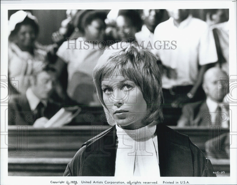 1975 Press Photo An actress in a United Artists film - Historic Images