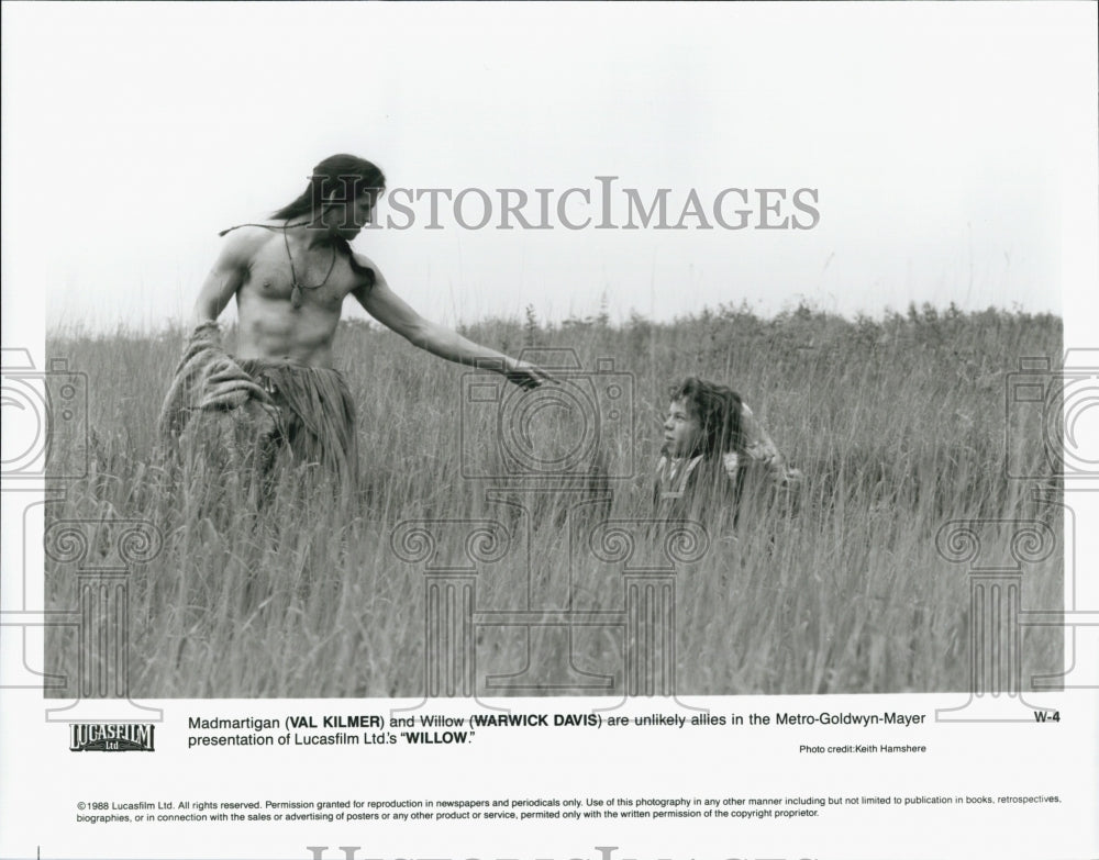 1988 Press Photo "Willow" starring Warwick Davis & Val Kilmer - Historic Images
