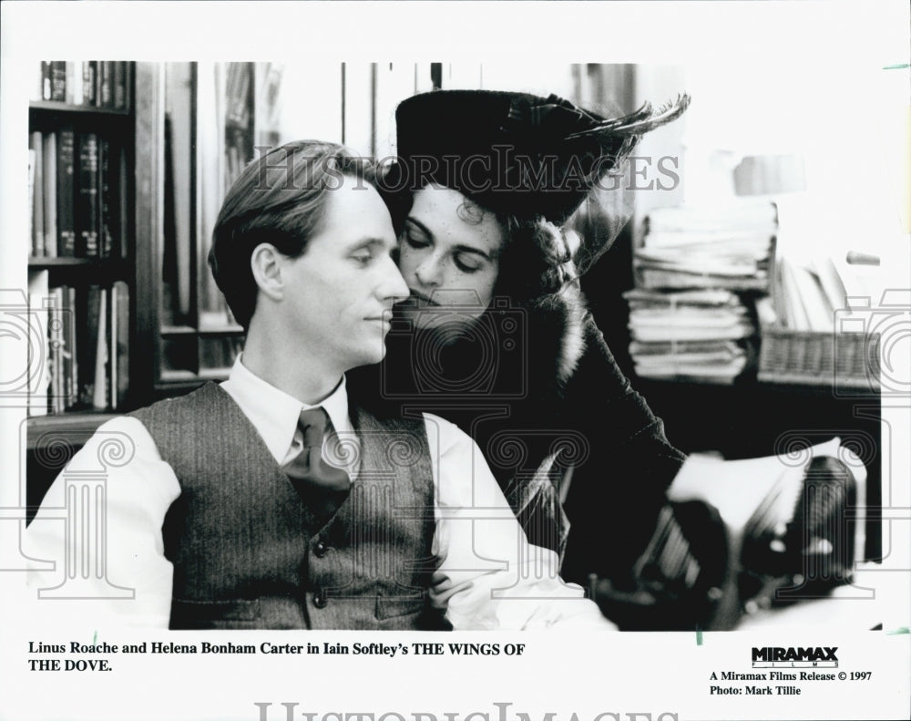 1997 Press Photo Linus Roache, Helena Bonham Carter "The Wings of the Dove" - Historic Images