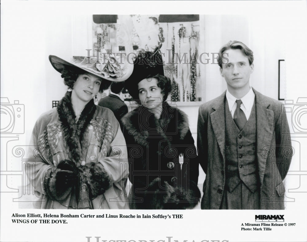 1997 Press Photo "The Wings of the Dove" Alison Elliott, Helena Bonham Carter, - Historic Images