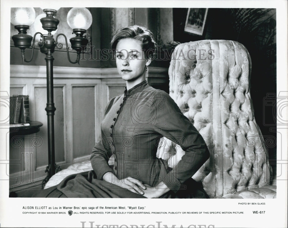 1994 Press Photo "Wyatt Earp' starring Alison Elliott - Historic Images