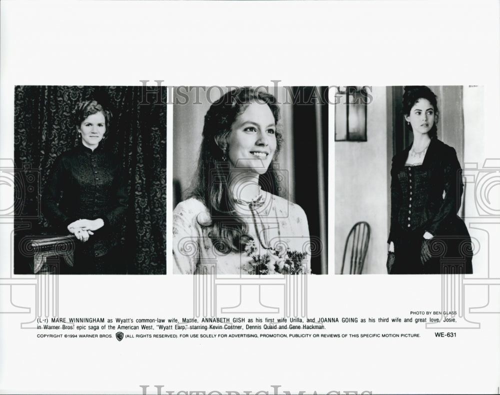 1994 Press Photo Mare Winningham, Annabeth Gish, Joanna Going in "Wyatt Earp" - Historic Images