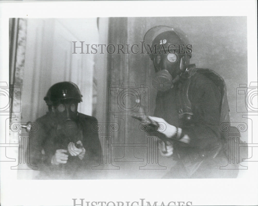 1988 Press Photo Scene From Film "The Suitors" Directed By  Ghasem Ebrahimian - Historic Images
