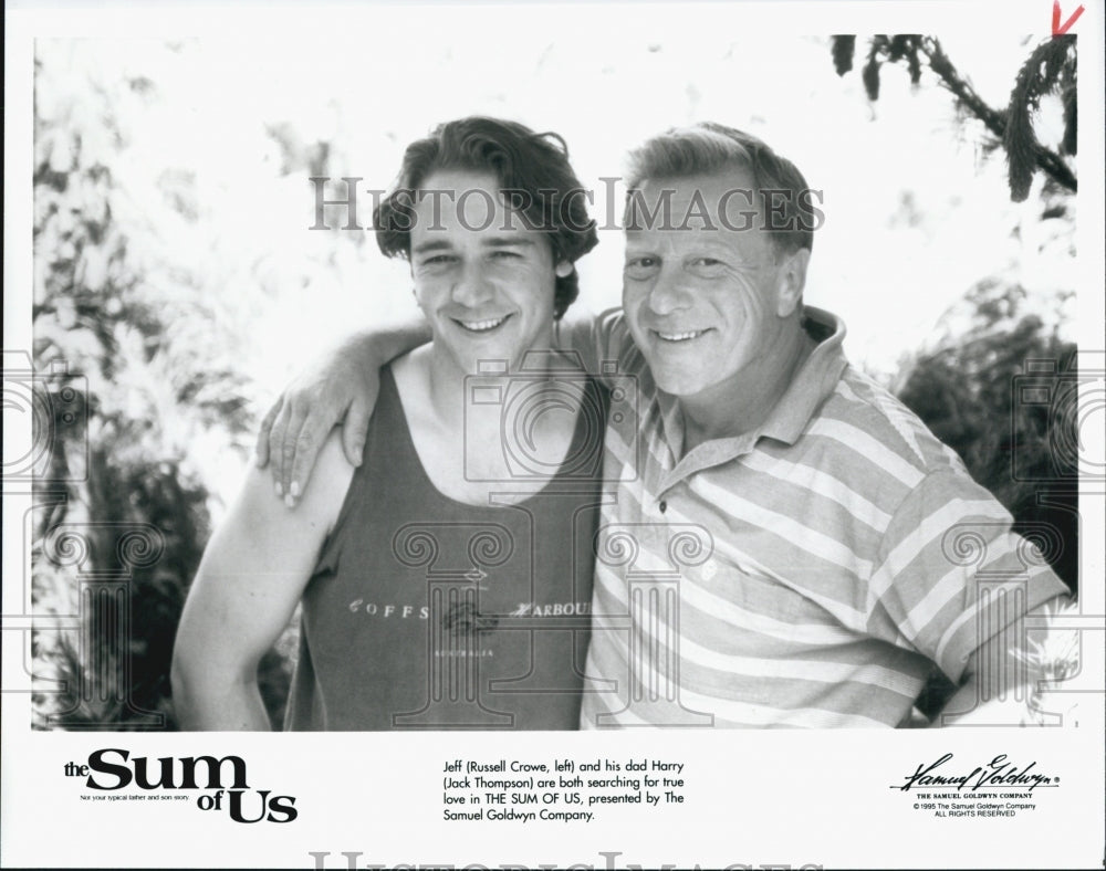 1995 Press Photo Actors Russell Crowe And Jack Thompson In Film "The Sum Of Us" - Historic Images
