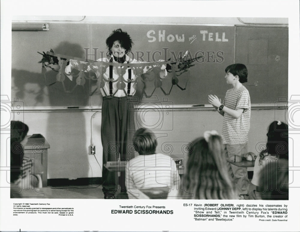 1990 Press Photo Robert Oliveri and Johnny Depp in &quot;Edward Scissorhands&quot; - Historic Images