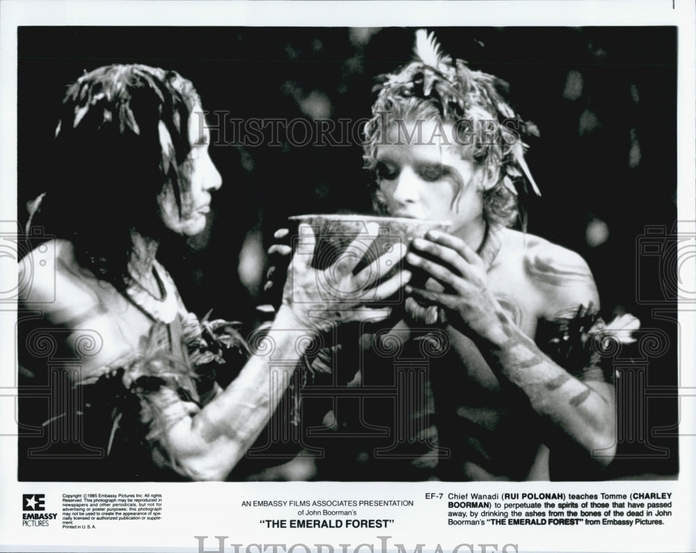 1985 Press Photo Rui Polonah, Charley Boorman "The Emerald Forest" - Historic Images