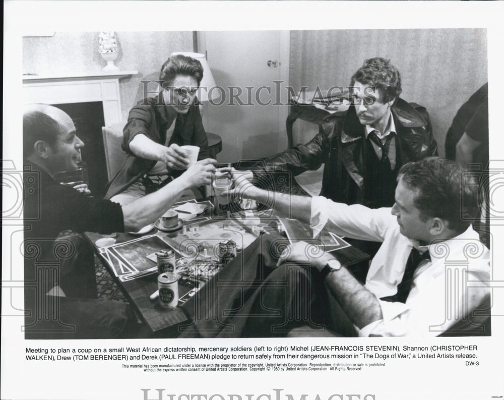 1980 Press Photo Christopher Walken and Tom Berenger in "The Dogs of War" - Historic Images