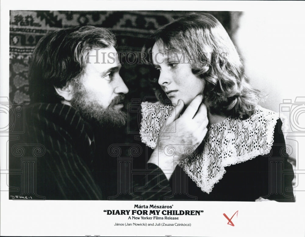 1984 Press Photo Actor Jan Nowicki, Zsuzsa Czinkoczi in "Diary for My Children" - Historic Images