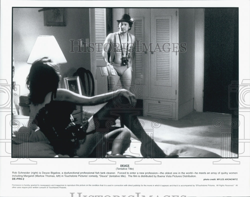 1999 Press Photo Actor Rob Schneider Stars In Film &quot;Deuce Bigalow: Male Gigolo&quot; - Historic Images