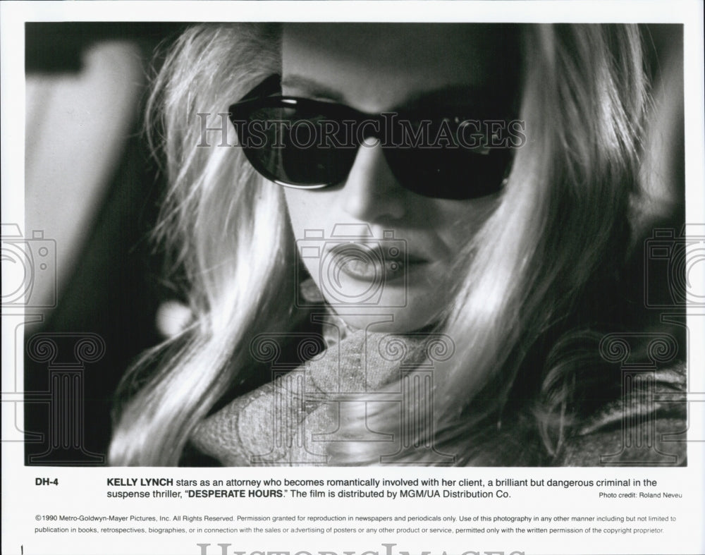 1990 Press Photo Actress Kelly Lynch In Suspense Thriller Film "Desperate Hours" - Historic Images