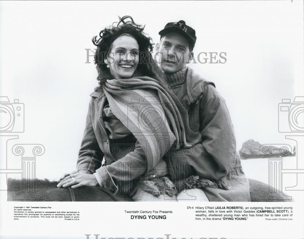 1991 Press Photo Julia Roberts and Campbell Scott in &quot;Dying Young&quot; - Historic Images