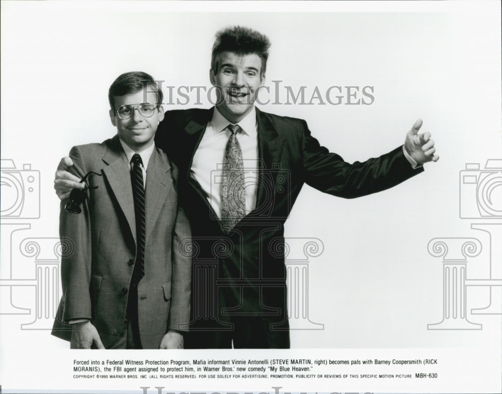 1990 Press Photo Actors Steve Martin And Rick Moranis Star In "My Blue Heaven" - Historic Images