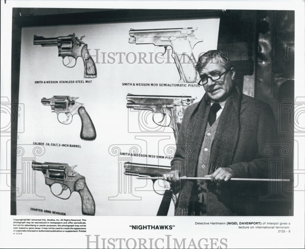 1981 Press Photo Nigel Davenport in &quot;Nighthawks&quot; - DFPG84945 - Historic Images