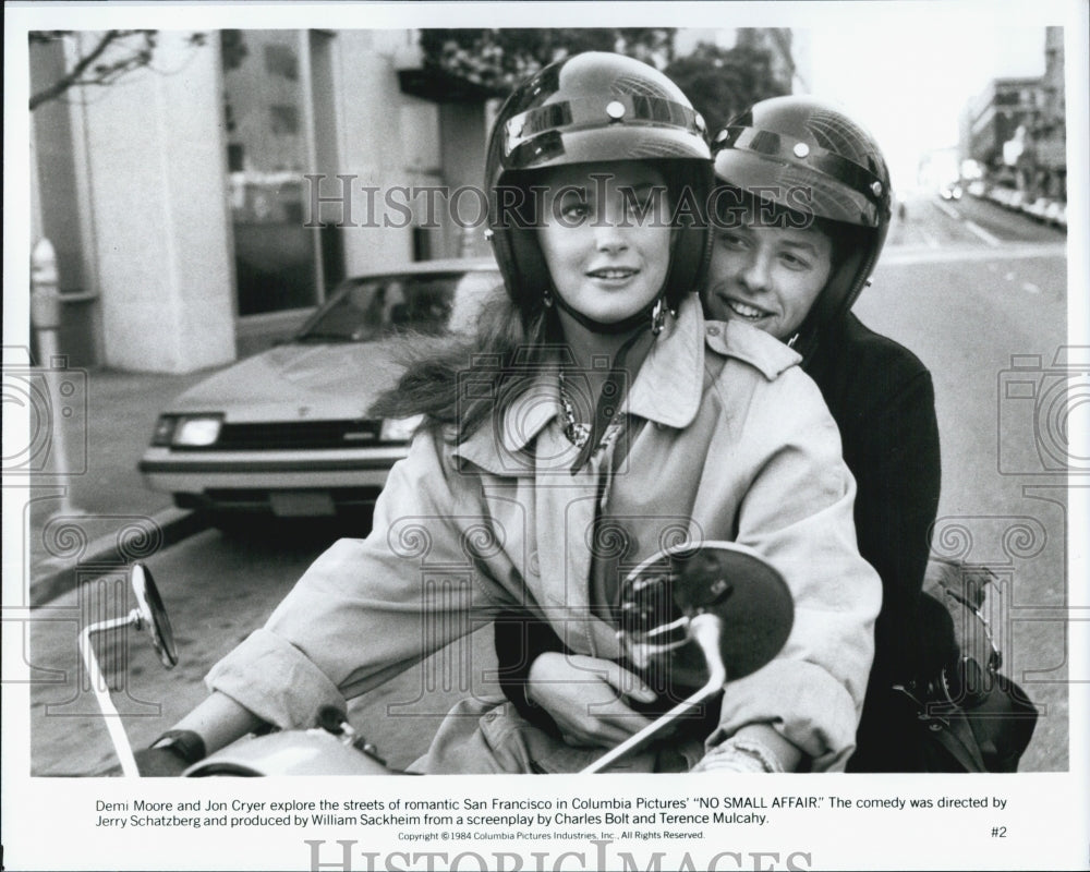 1984 Press Photo Demi Moore and Jon Cryer in "No Small Affair" - Historic Images
