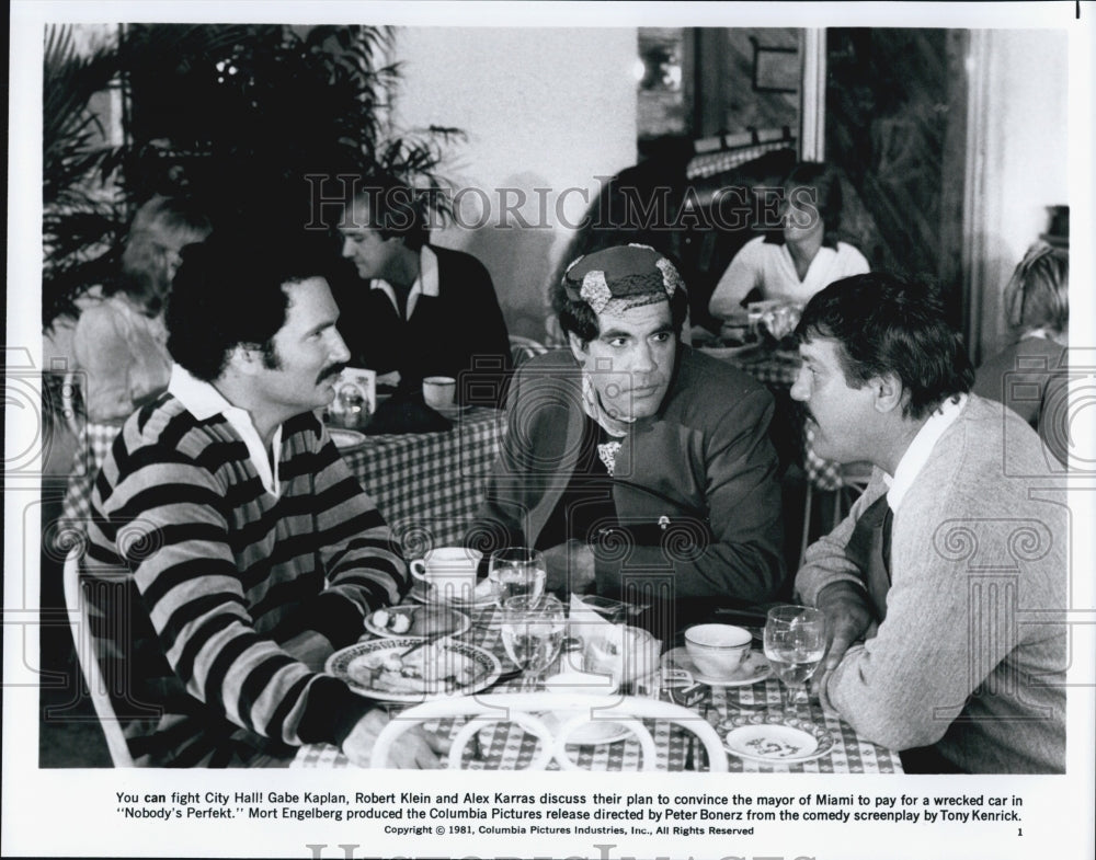 1981 Press Photo Kaplan, Klein and Karras in "Nobody's Perfekt" - Historic Images