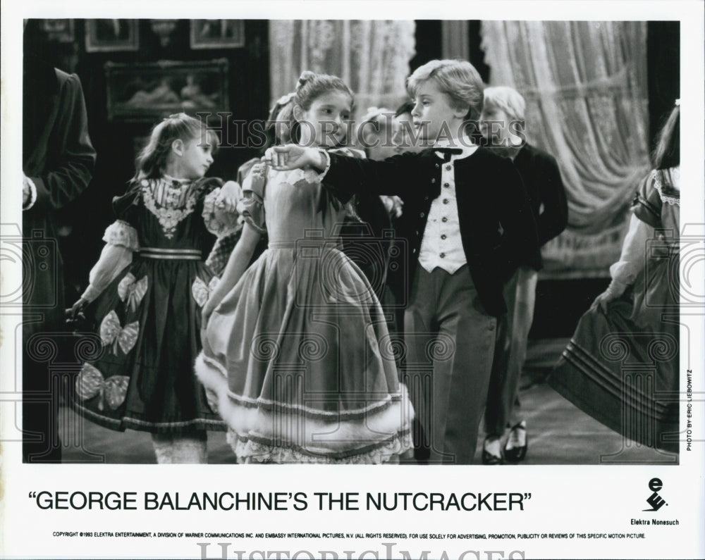 1993 Press Photo Macaulay Culkin in &quot;George Balanchine&#39;s The Nutcracker&quot; - Historic Images