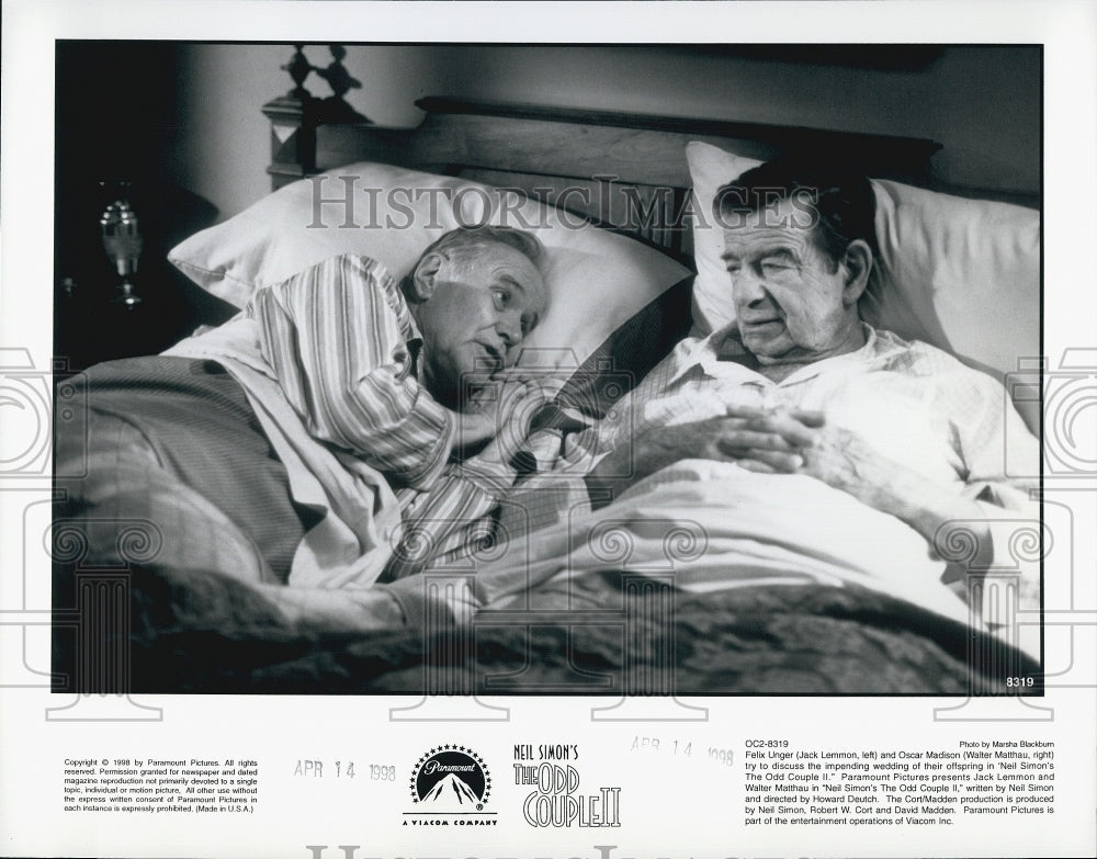 1998 Press Photo Walter Matthau and Jack Lemmon in "The Odd Couple 2" - Historic Images