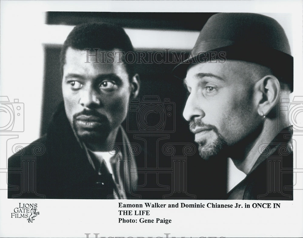 2000 Press Photo Eamonn Walker & Dominic Chianese Star In Once In The Life - Historic Images