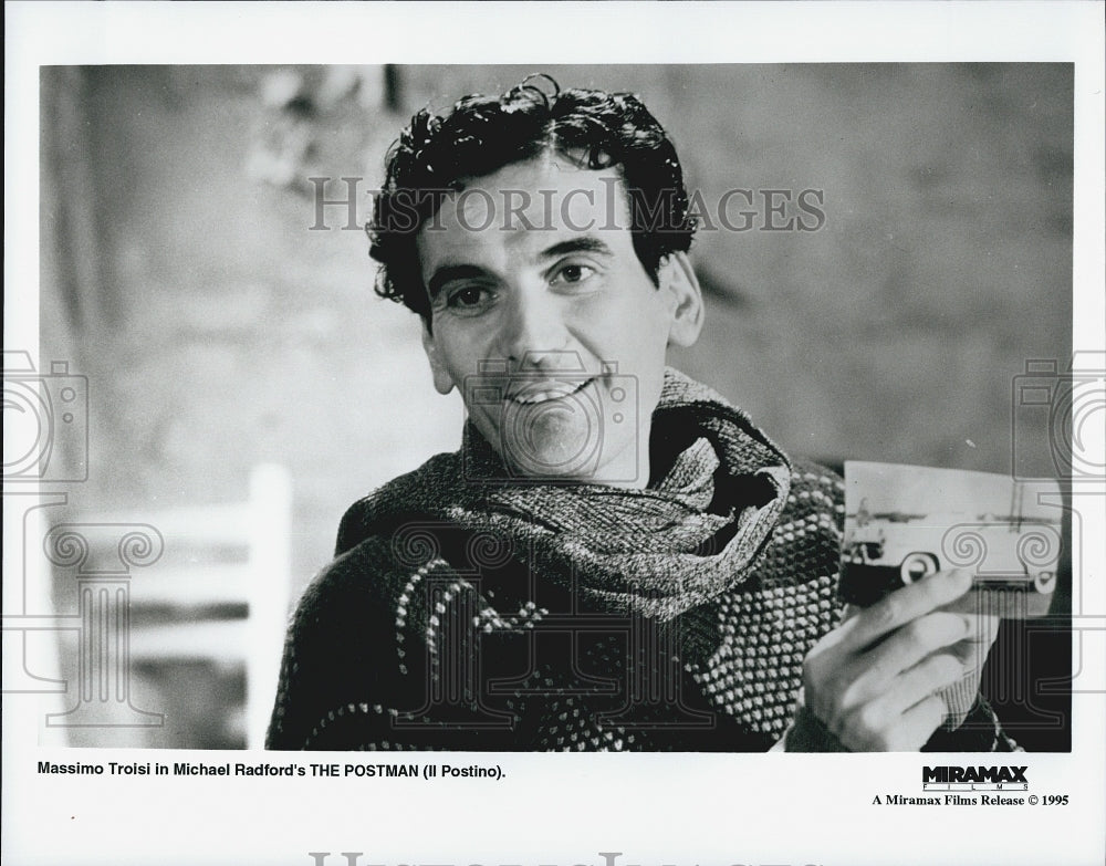 1995 Press Photo Massimo Troisi "The Postman" - Historic Images