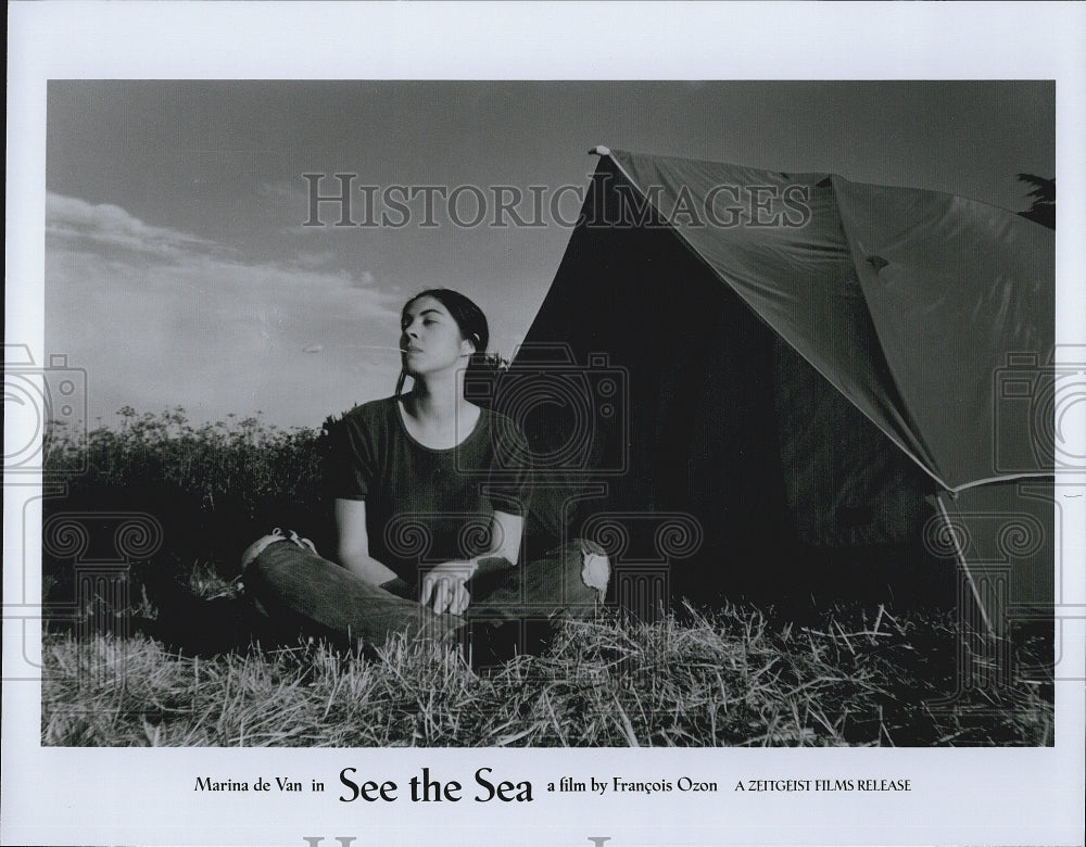 1997 Press Photo Marina de Van &quot;See the Sea&quot; - Historic Images