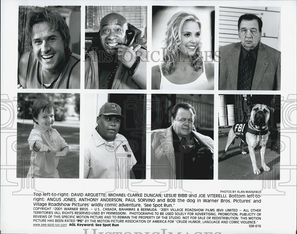 2001 Press Photo David Arquette, Angus Jones, Bob the Dog "See Spot Run" - Historic Images