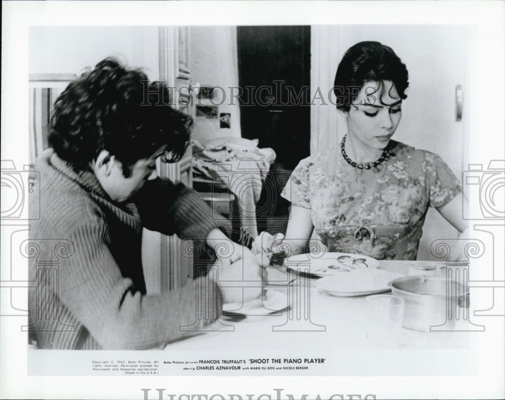 1960 Press Photo A scene from "Shoot the Piano Player" - Historic Images