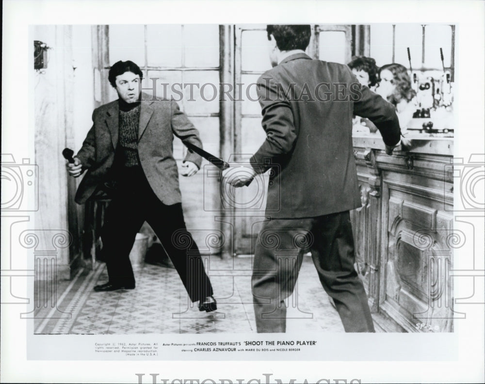 1960 Press Photo A scene from &quot;Shoot the Piano Player&quot; - Historic Images