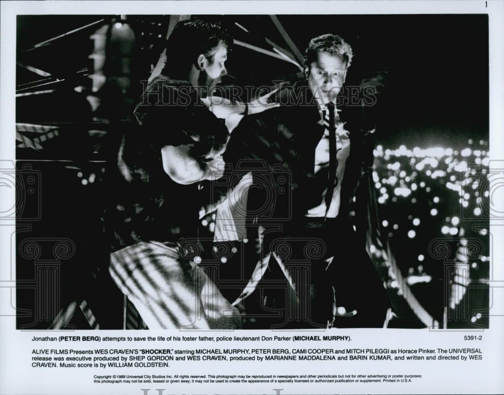 1989 Press Photo Michael Murphy, Peter Berg "Shocker" - DFPG87259 - Historic Images