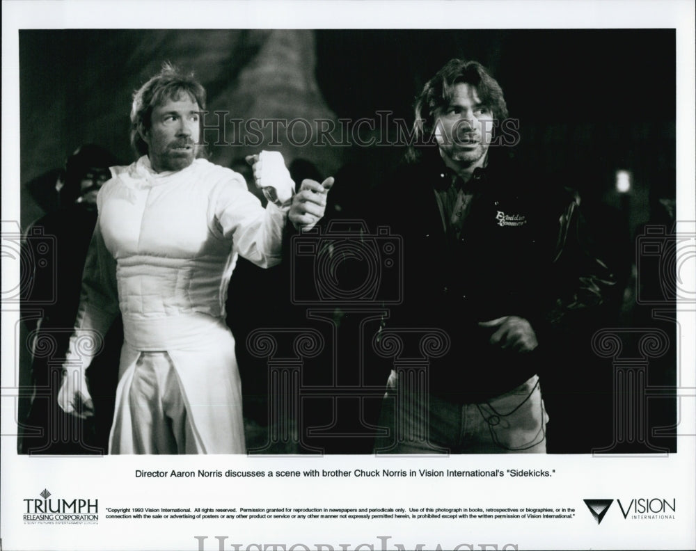 1992 Press Photo Chuck Norris, Aaron Norris "Sidekicks" - Historic Images