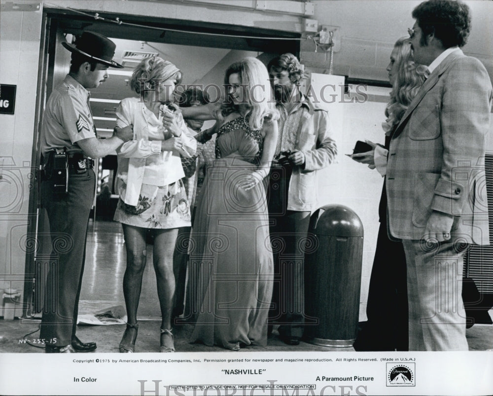 1975 Press Gwen Welles And Keenan Wynn In "Nashville" - Historic Images