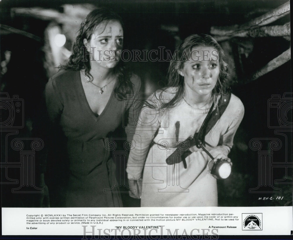 1981 Press Photo Actors Lori Hallier And Cynthia Dale In &quot;My Bloody Valentine&quot; - Historic Images