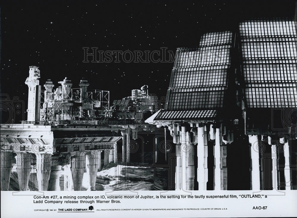 1981 Press Photo "Outland" moon of Jupiter mining set in film - Historic Images