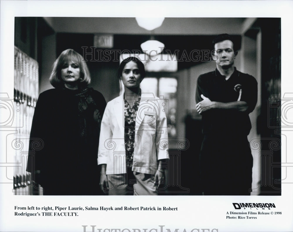 1998 Press Photo &quot;The Faculty&quot; Piper Laurie,Salma Hayek,Robert Patrick - Historic Images