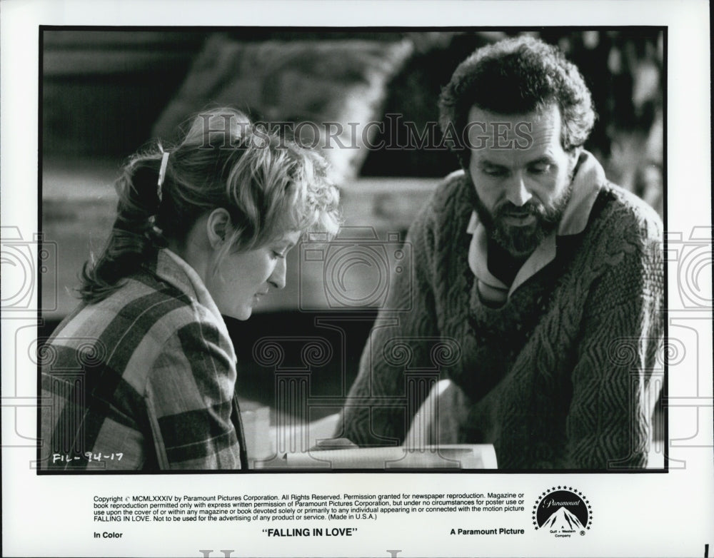 1984 Press Photo Scene From Film Falling In Love - Historic Images