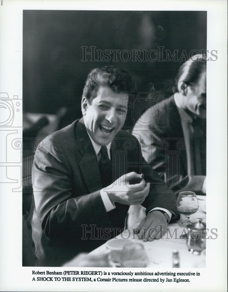 1990 Press Photo "A Shock to the System" Peter Riegert - Historic Images