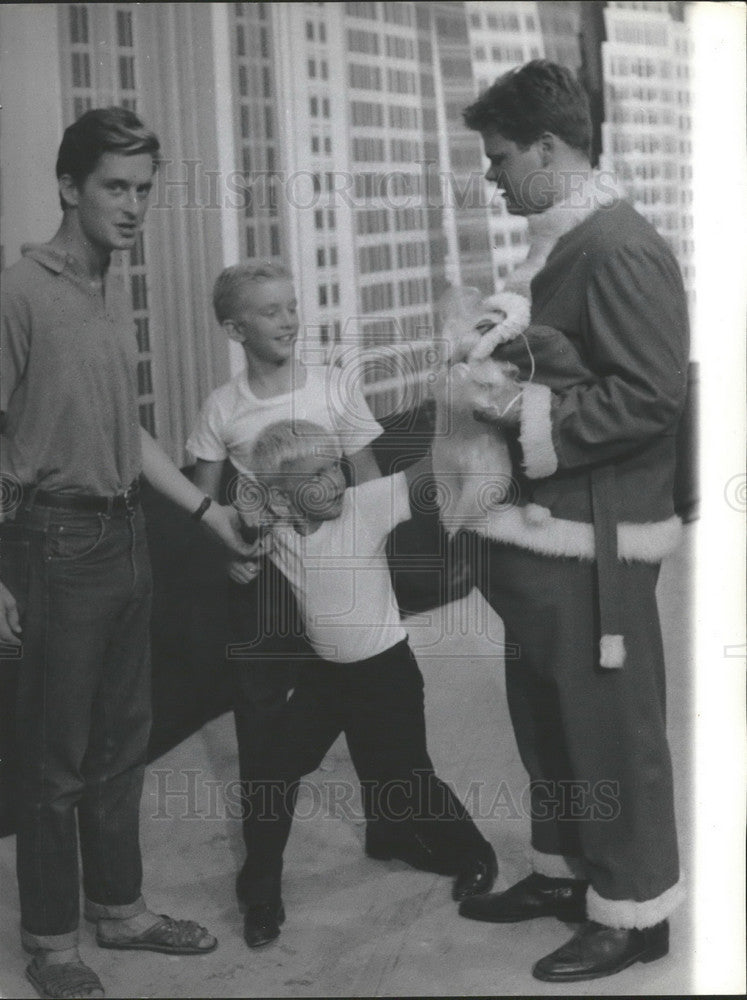 1965 Kirk Douglas & Four Sons In Rome - Historic Images
