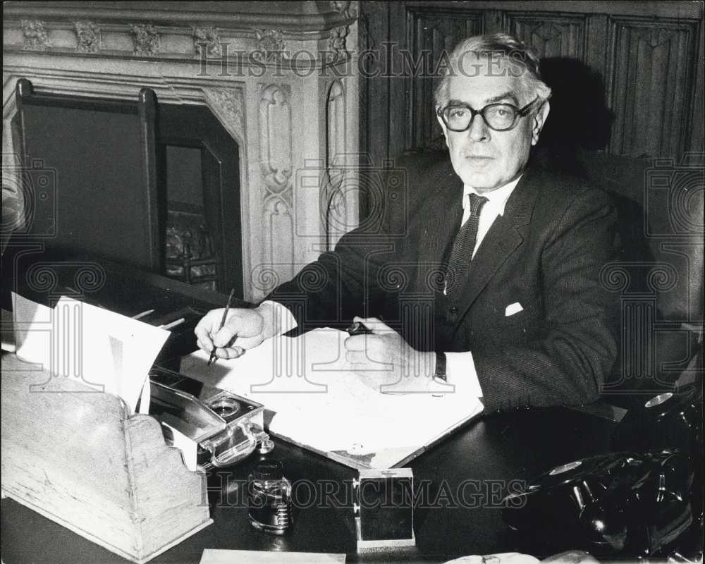 1968 Lord Shackleton takes over as Lord Privy seal - Historic Images