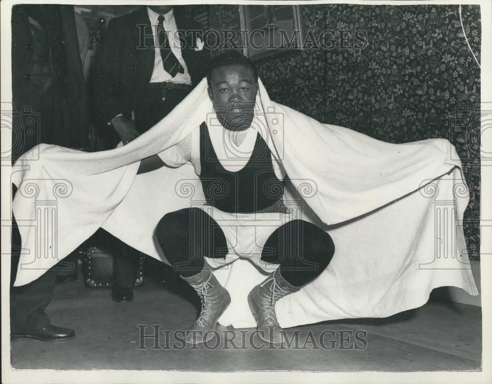 1956 Kid Gavilan On Training For Fight Against Waterman - Historic Images