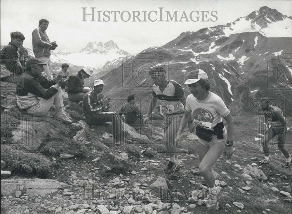 1986 Press Photo Iron Man Competition, Swiss Alpin Marathon, Sertig Pass - Historic Images