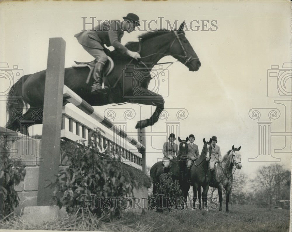 1959 Press Photo Equestrian Course, Arundel Castle - Historic Images