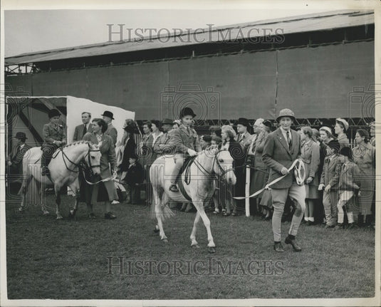 1953 Press Photo Richmond Royal Horse Show-Historic Images