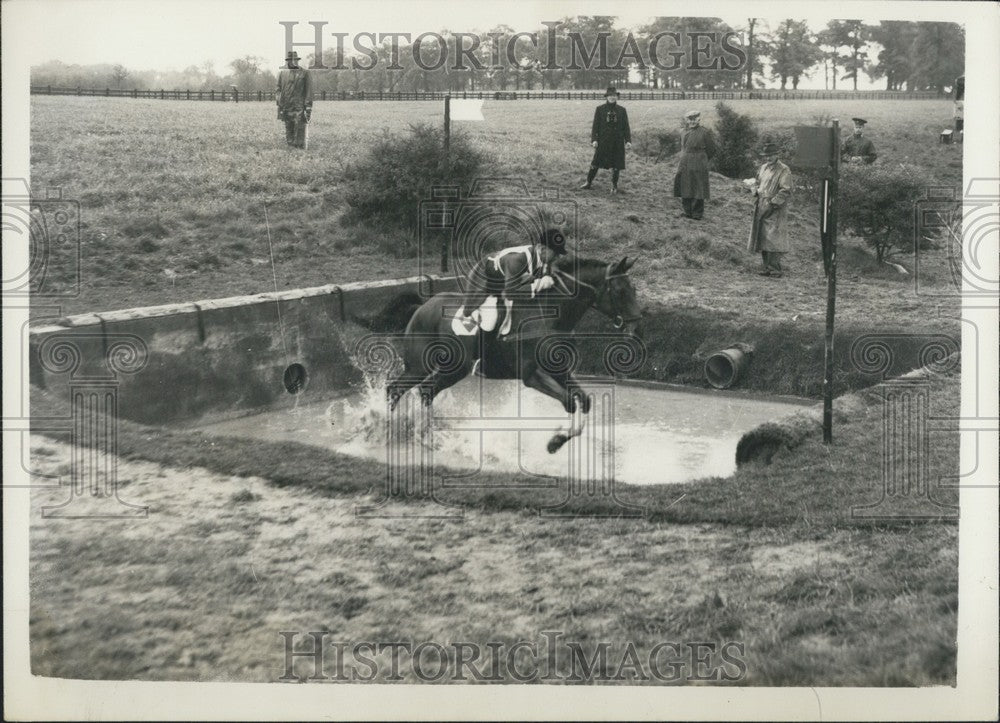 Press Photo Speed, Endurance Phase, Horse Trials, Windsor Great Park, H Buhler - Historic Images