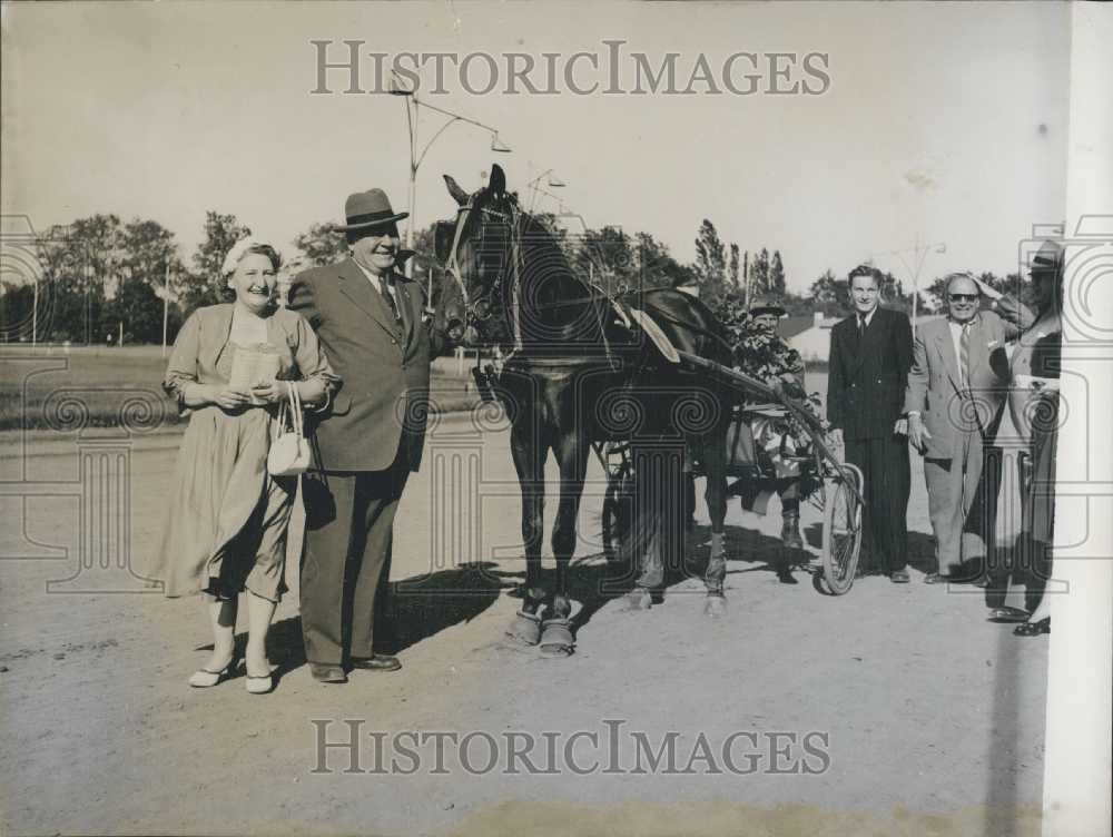 1952 Press Photo "Horrido" wins "Dreijaehrigen Preis" competition in Germany. - Historic Images
