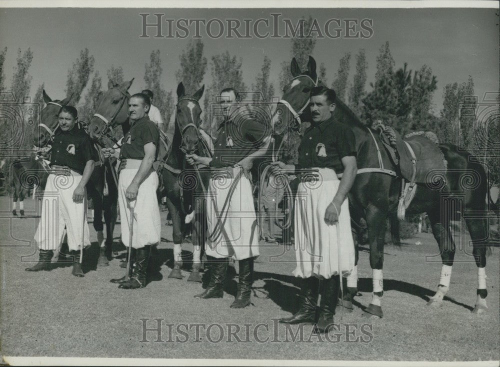  Buenos Aires wins The Argentine Duck Game - Historic Images